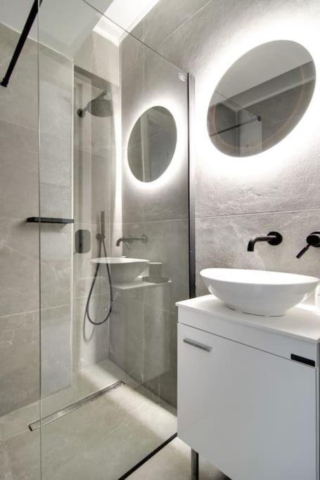 Myplace Premium Apartments Ioannina Extérieur photo